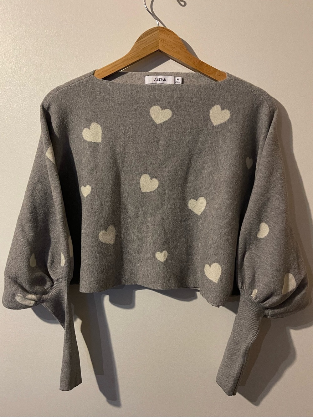 JustFab Heart Print Cropped Dolman Sleeve Knit Sweater Grey Cream Medium